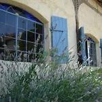 Les Oliviers Bed & Breakfast