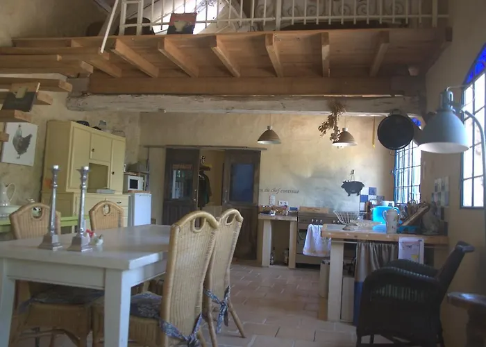 Oda ve Kahvaltı Les Oliviers Auriébat