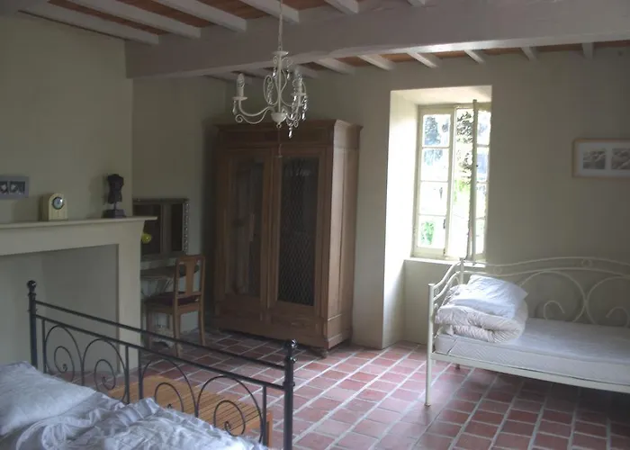 ベッド・アンド・ブレックファスト Les Oliviers 3*